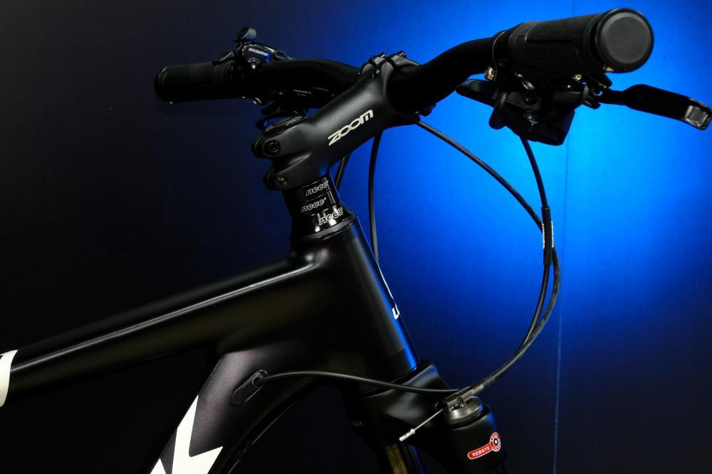 LORAK Sel 9780 Матовый Чёрный/Белый рама 21 (на рост 183-190)